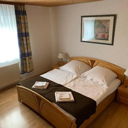 Sonne 24h Check-in Hotel